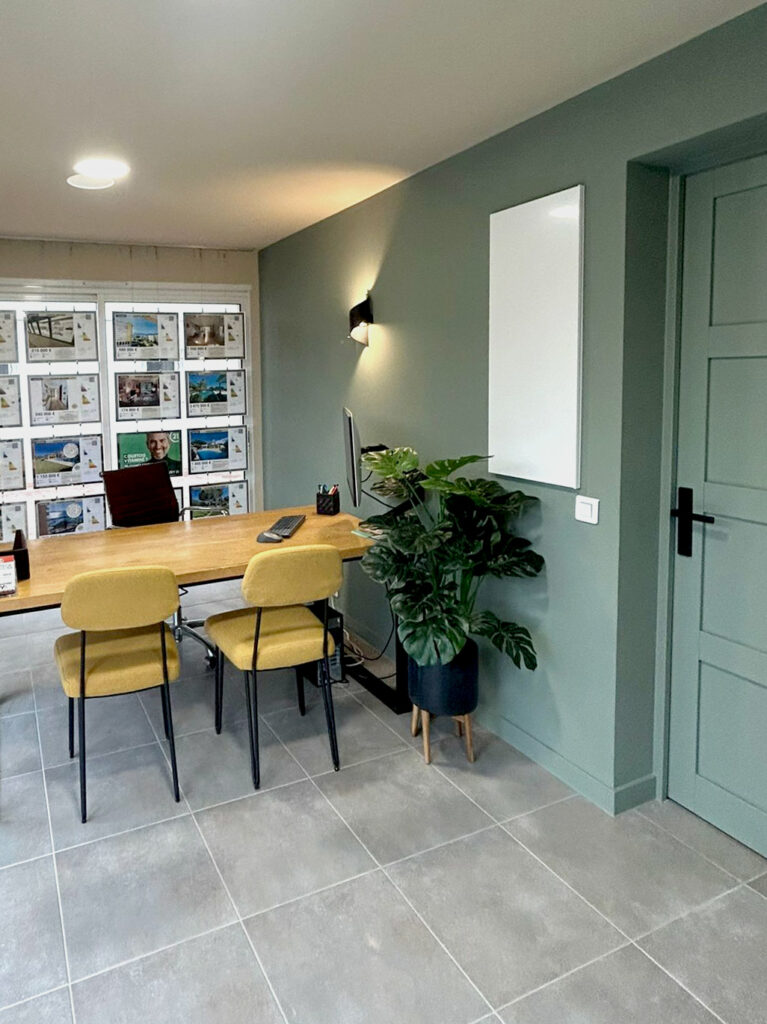 Bureaux & agence — Peinture traditionnelle (1/4)